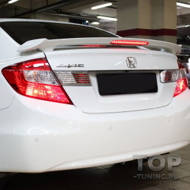 Спойлер Modulo со стоп сигналом на Honda Civic 9